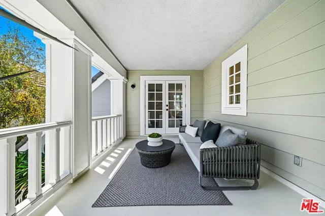 $3,795,000 | 19382 Woodlands Drive, Huntington Beach, CA 92648