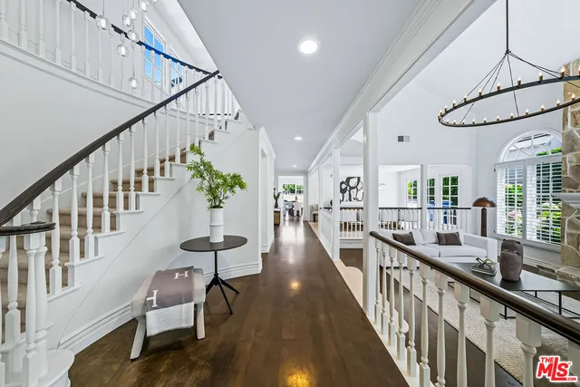 $3,795,000 | 19382 Woodlands Drive, Huntington Beach, CA 92648