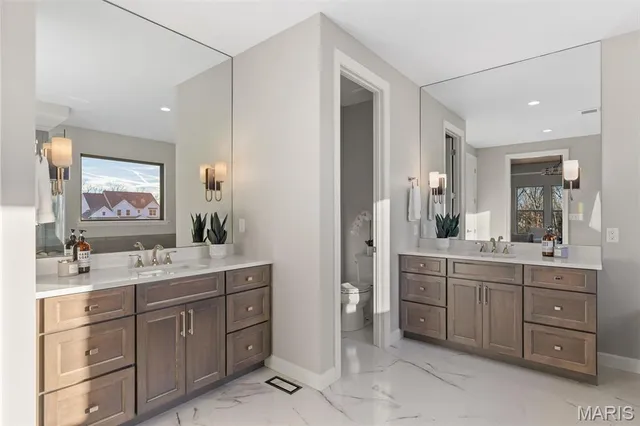 $999,900 | 1 Tbb Nantucket @ Sulphur Spring, Manchester, MO 63021