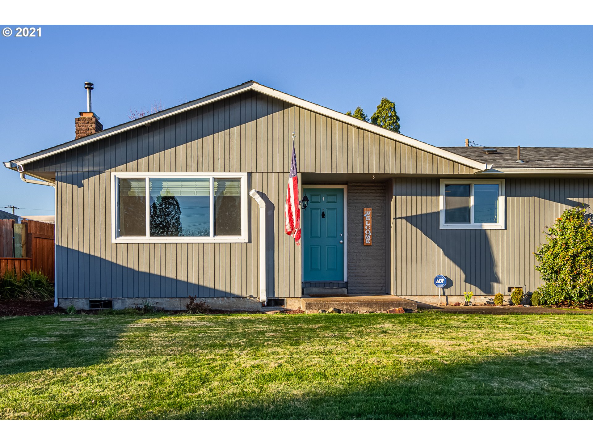 3748 South E Street Springfield, OR 97478 - Photo 1 of 25