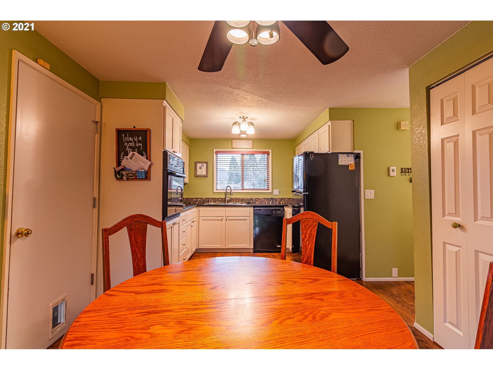 3748 South E Street Springfield, OR 97478 - Photo 11 of 25