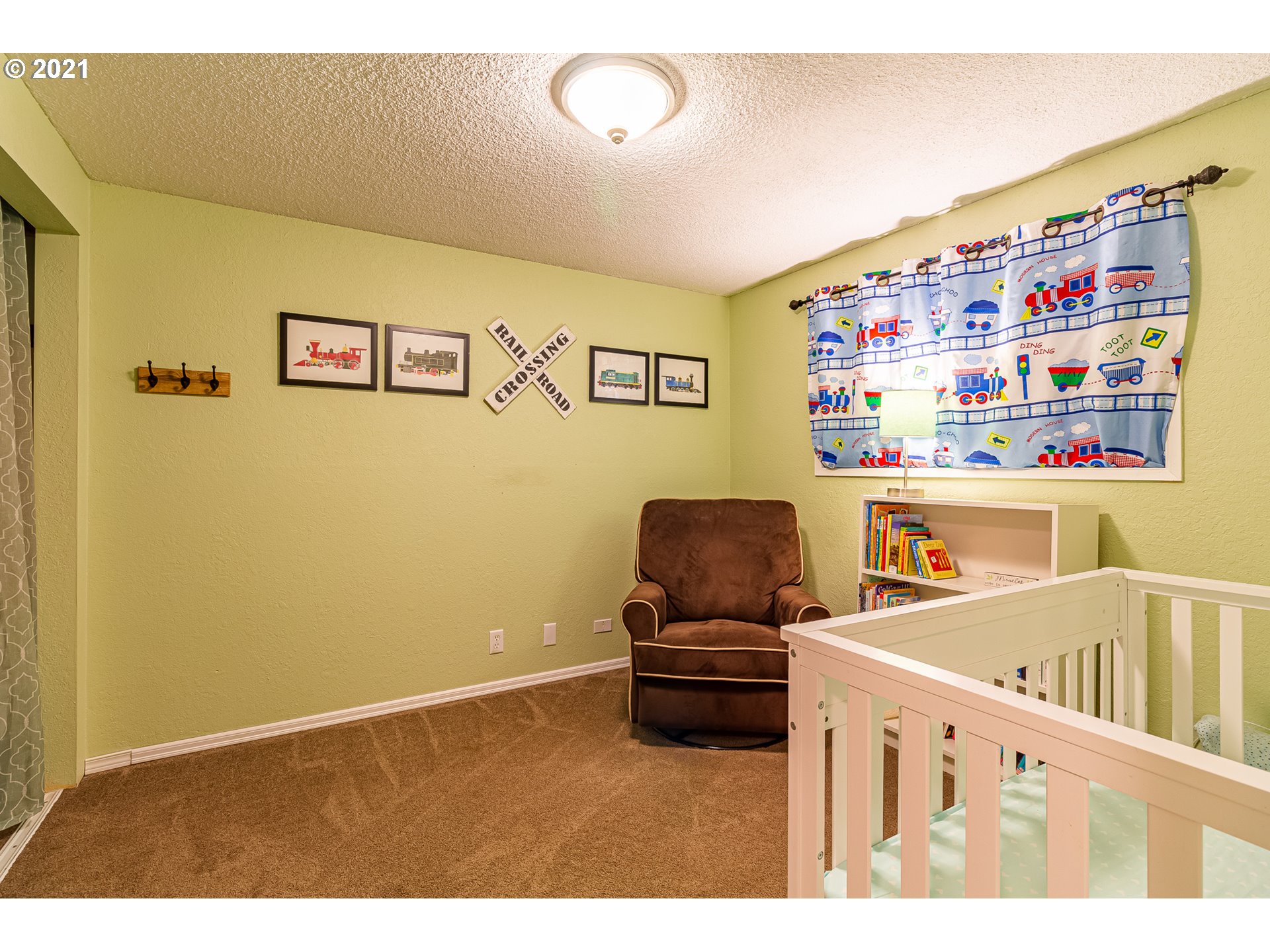 3748 South E Street Springfield, OR 97478 - Photo 18 of 25