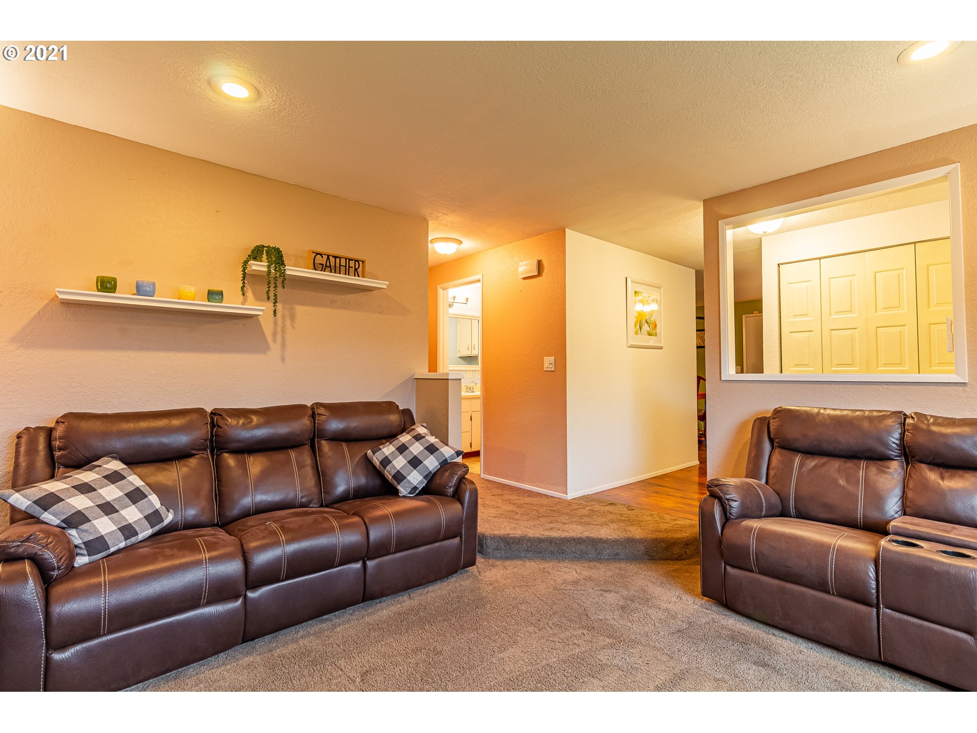 3748 South E Street Springfield, OR 97478 - Photo 8 of 25