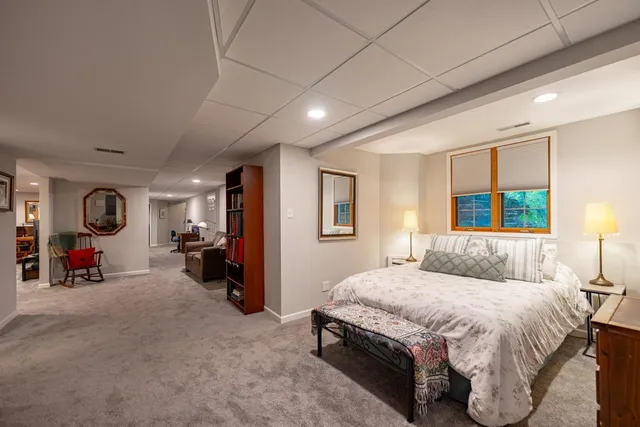 $364,900 | 2209 Gainsboro Avenue, Lake Summerset, IL 61019