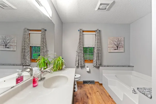 $364,900 | 2209 Gainsboro Avenue, Lake Summerset, IL 61019