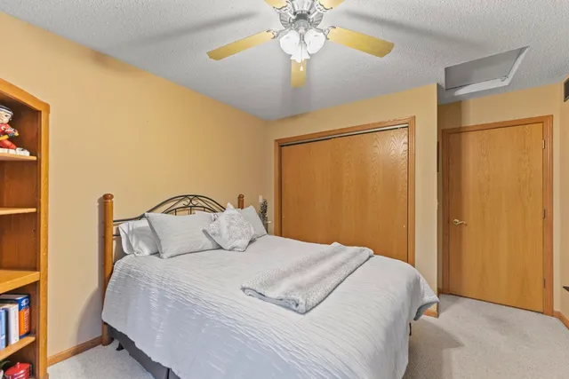 $364,900 | 2209 Gainsboro Avenue, Lake Summerset, IL 61019