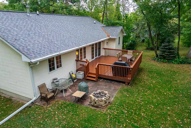 $364,900 | 2209 Gainsboro Avenue, Lake Summerset, IL 61019