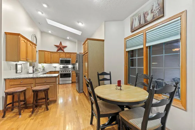 $364,900 | 2209 Gainsboro Avenue, Lake Summerset, IL 61019