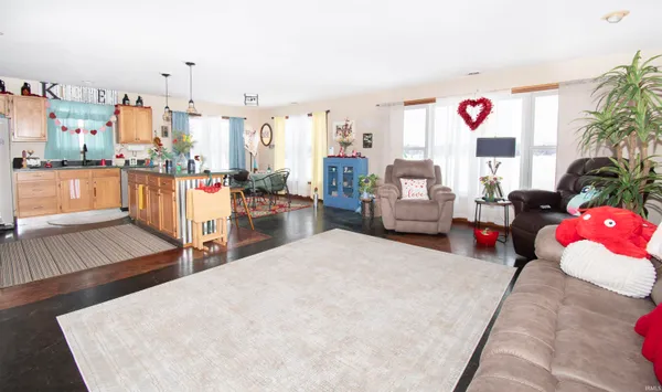 $359,000 | 11585 East 600 North, Orland, IN 46776