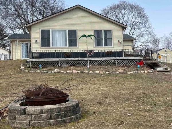 $359,000 | 11585 East 600 North, Orland, IN 46776