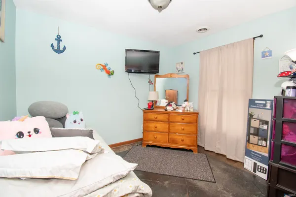 $359,000 | 11585 East 600 North, Orland, IN 46776