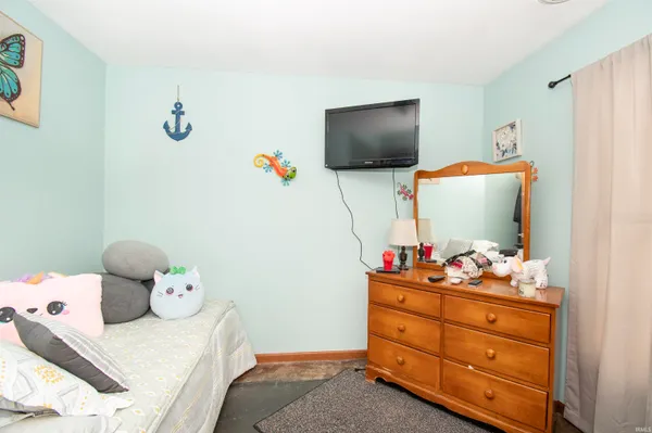 $359,000 | 11585 East 600 North, Orland, IN 46776
