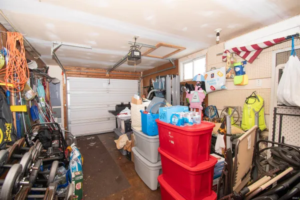 $359,000 | 11585 East 600 North, Orland, IN 46776