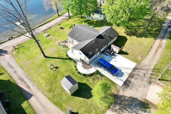 $359,000 | 11585 East 600 North, Orland, IN 46776