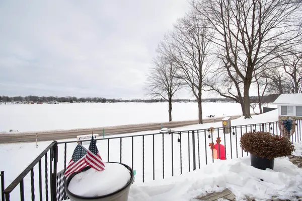$359,000 | 11585 East 600 North, Orland, IN 46776