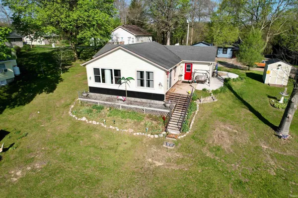 $359,000 | 11585 East 600 North, Orland, IN 46776