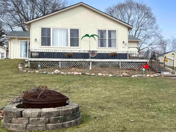 $359,000 | 11585 East 600 North, Orland, IN 46776