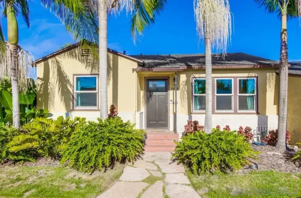 $2,100 | 5438 Gilbert Drive, Unit C, San Diego, CA 92115