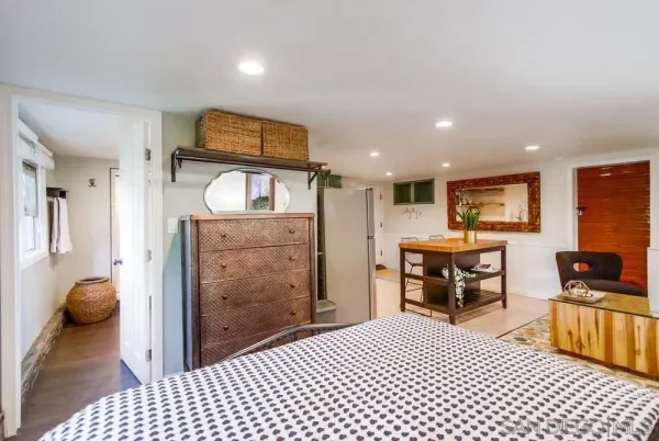 $2,100 | 5438 Gilbert Drive, Unit C, San Diego, CA 92115