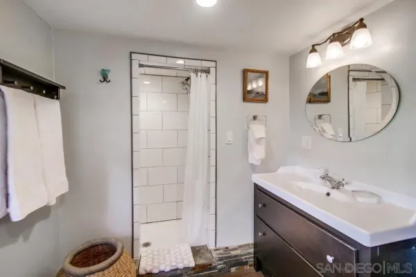 $2,100 | 5438 Gilbert Drive, Unit C, San Diego, CA 92115