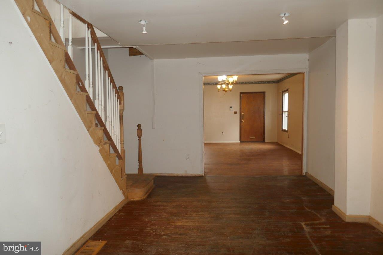 2811 Frederick Avenue Baltimore, MD 21223 - Photo 11 of 33