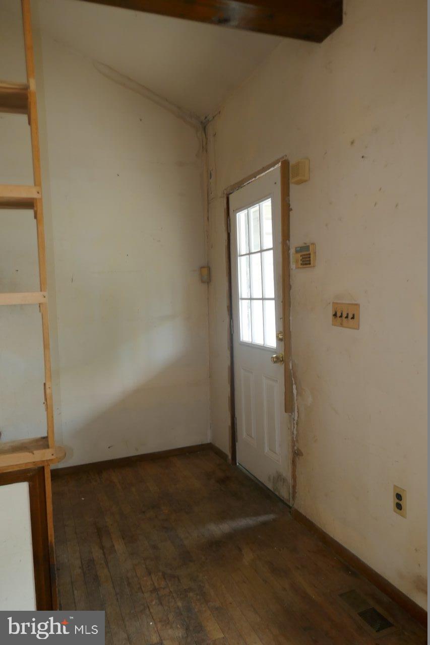 2811 Frederick Avenue Baltimore, MD 21223 - Photo 22 of 33
