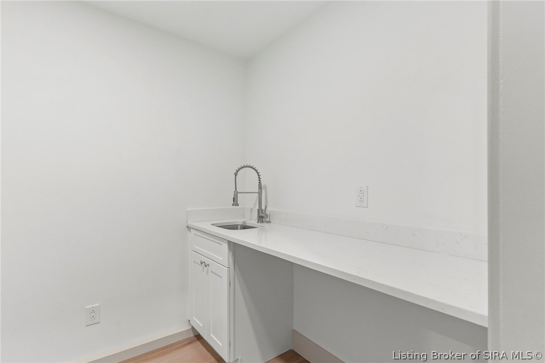 518 Jefferson Street Madison, IN 47250 - Photo 16 of 47