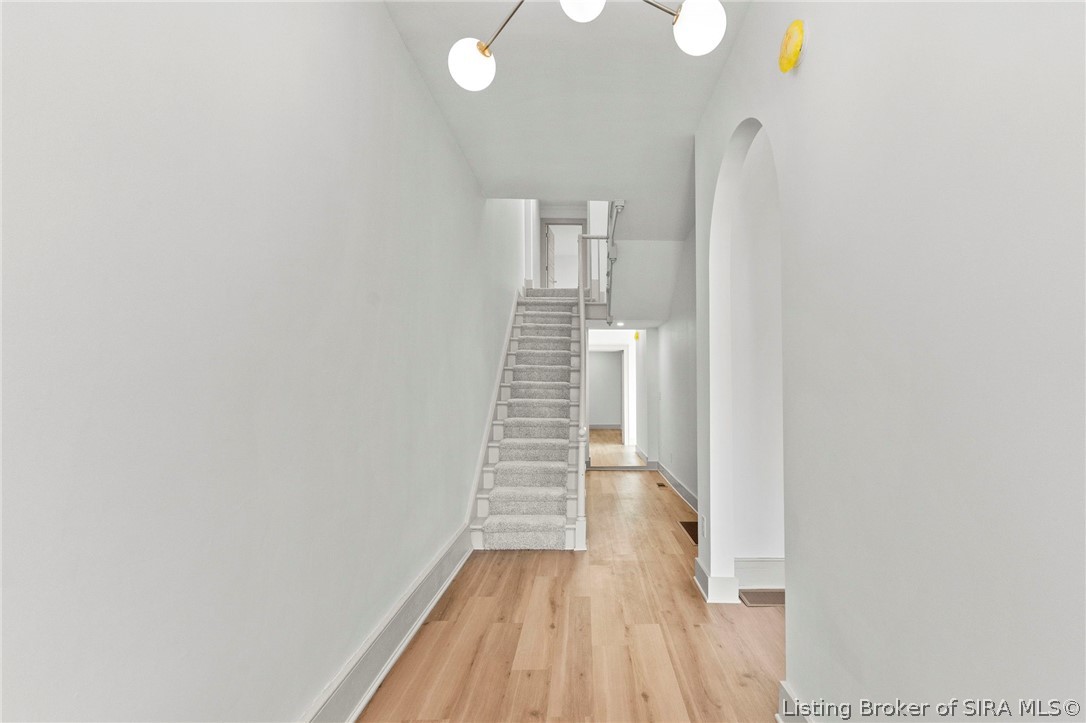 518 Jefferson Street Madison, IN 47250 - Photo 4 of 47