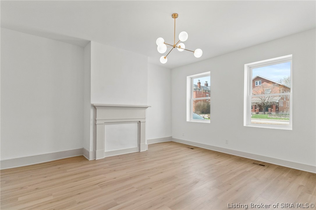 518 Jefferson Street Madison, IN 47250 - Photo 5 of 47 Living Room