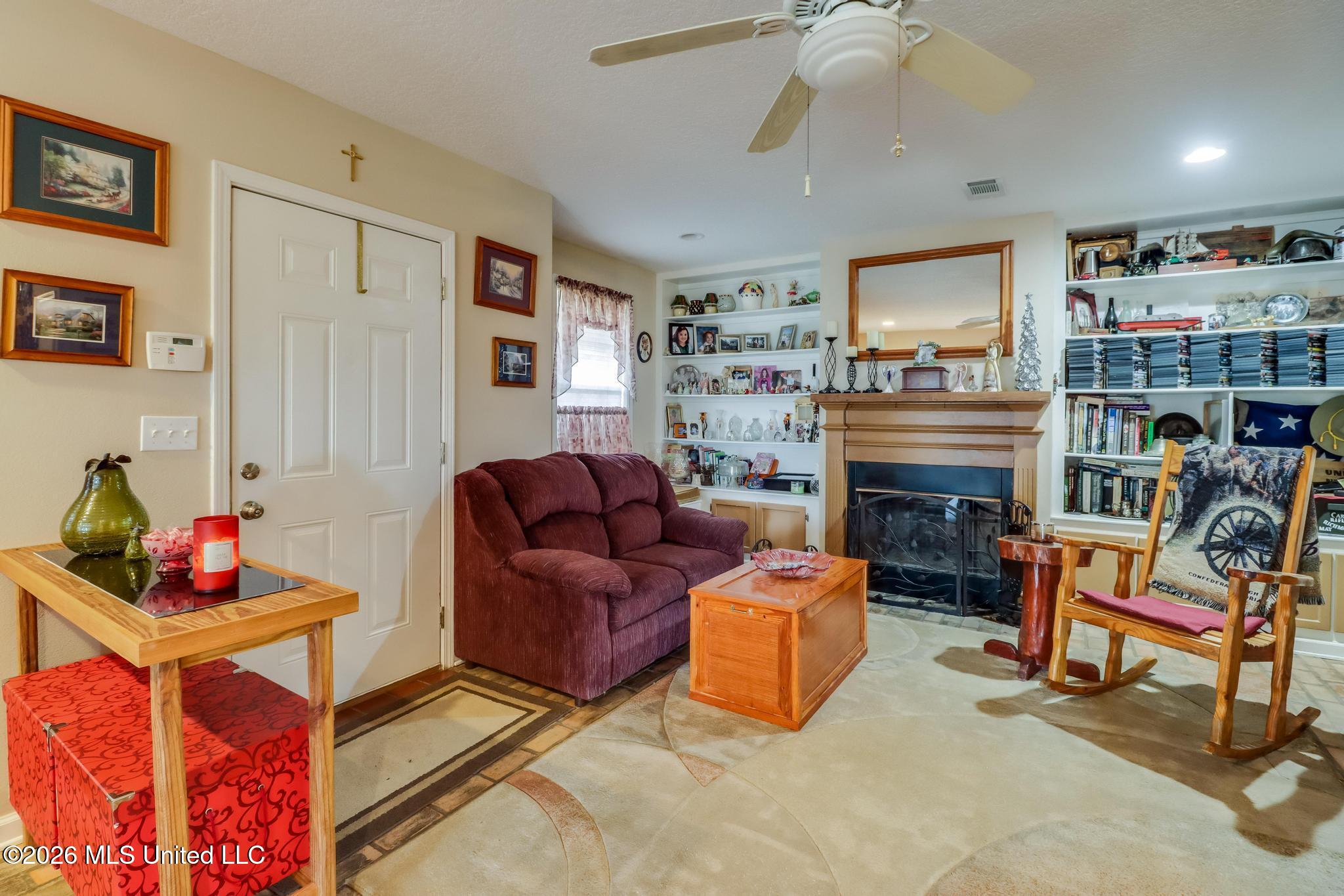 23676 East Dubuisson Road Pass Christian, MS 39571 - Photo 38 of 73 rental house living 3