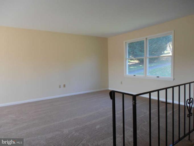 17905 Marshall Mill Road Hampstead, MD 21074 - Photo 9 of 29 Living Room