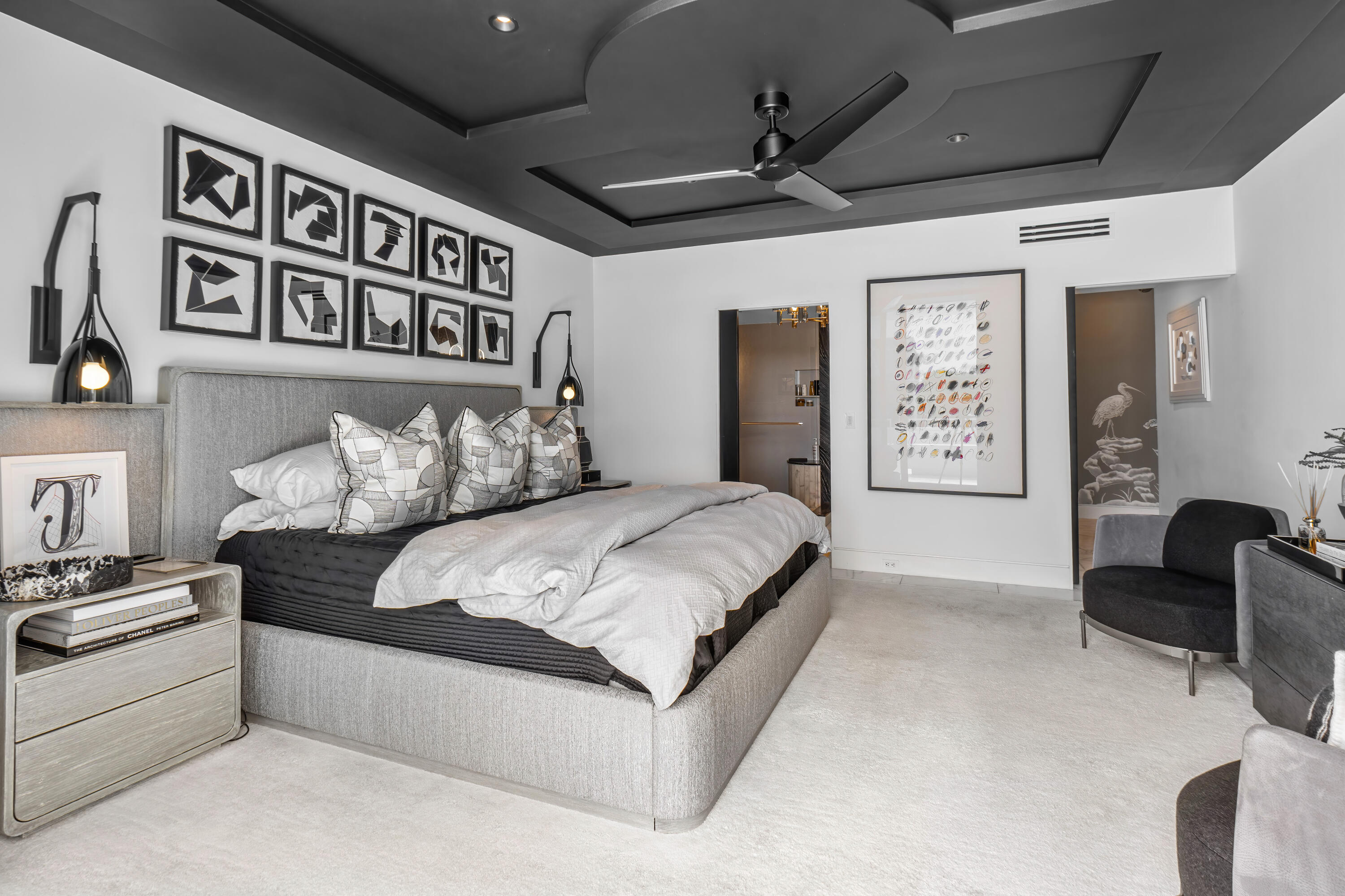 2150 Ibis Isle Road, Unit 8 Palm Beach, FL 33480 - Photo 12 of 29 Primary Bedroom