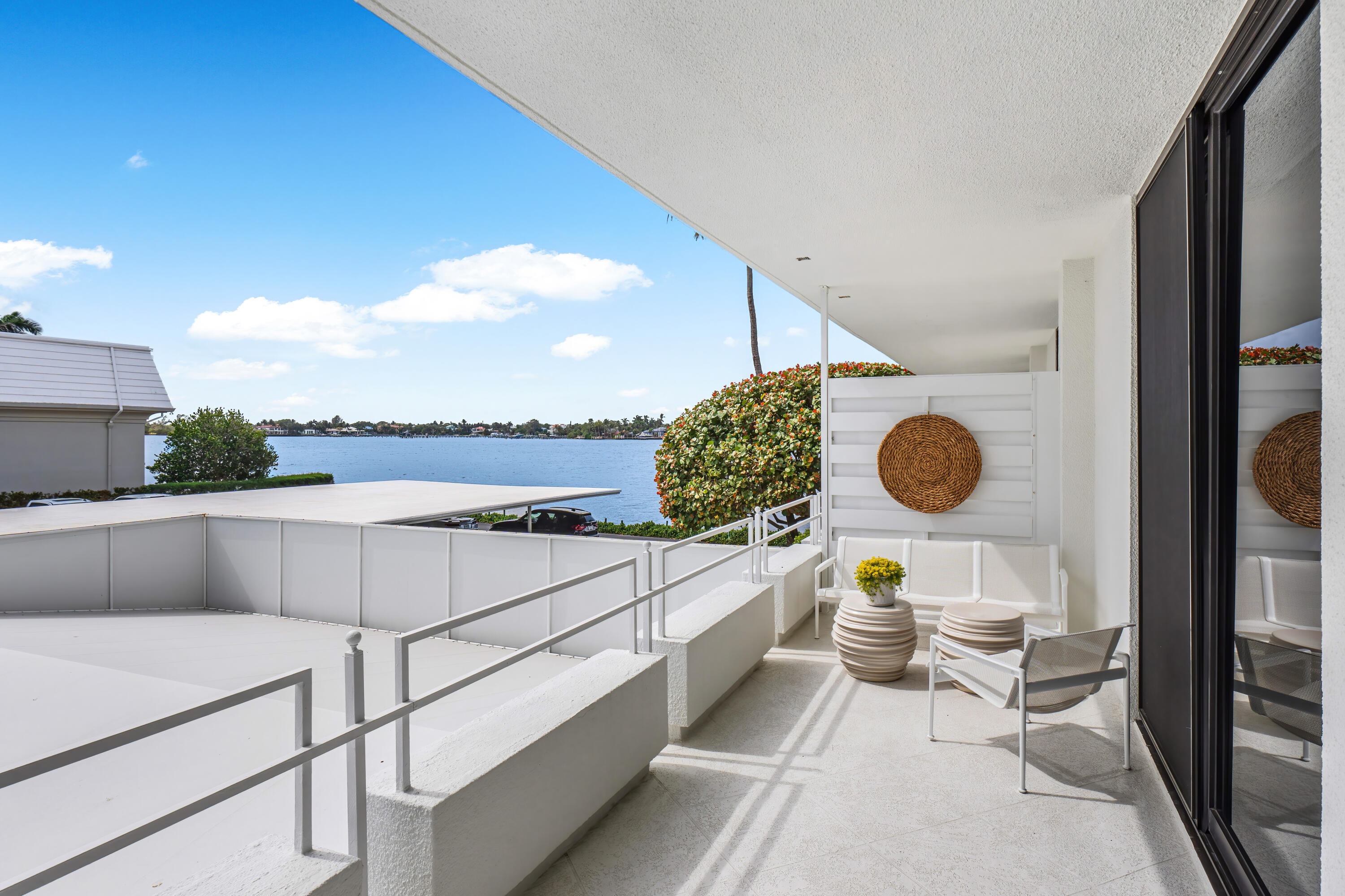 2150 Ibis Isle Road, Unit 8 Palm Beach, FL 33480 - Photo 18 of 29 South Balcony Sitting Area