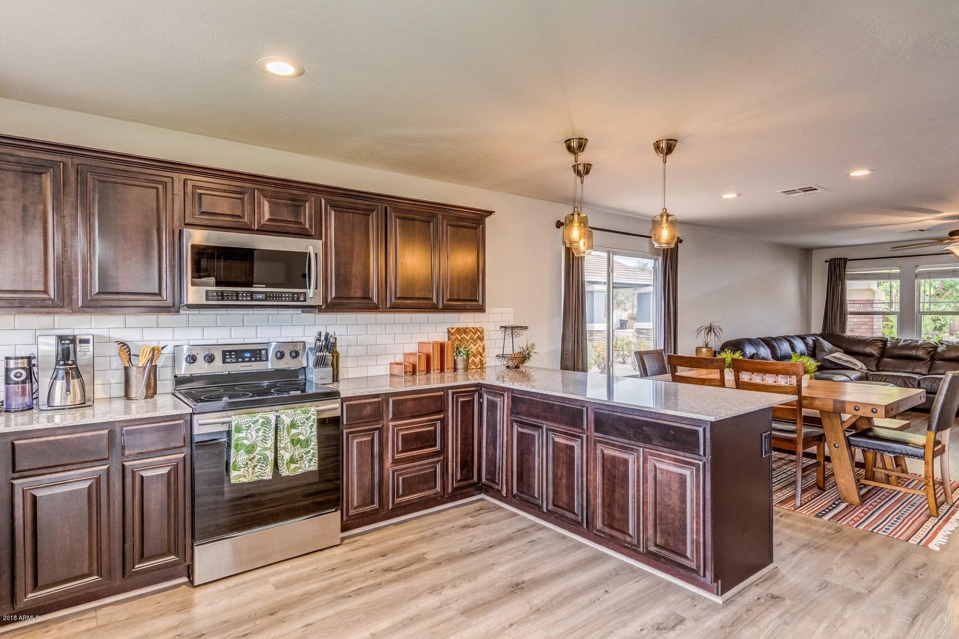 2593 East Del Rio Court Gilbert, AZ 85295 - Photo 12 of 23 Completely remodeled kitchen
