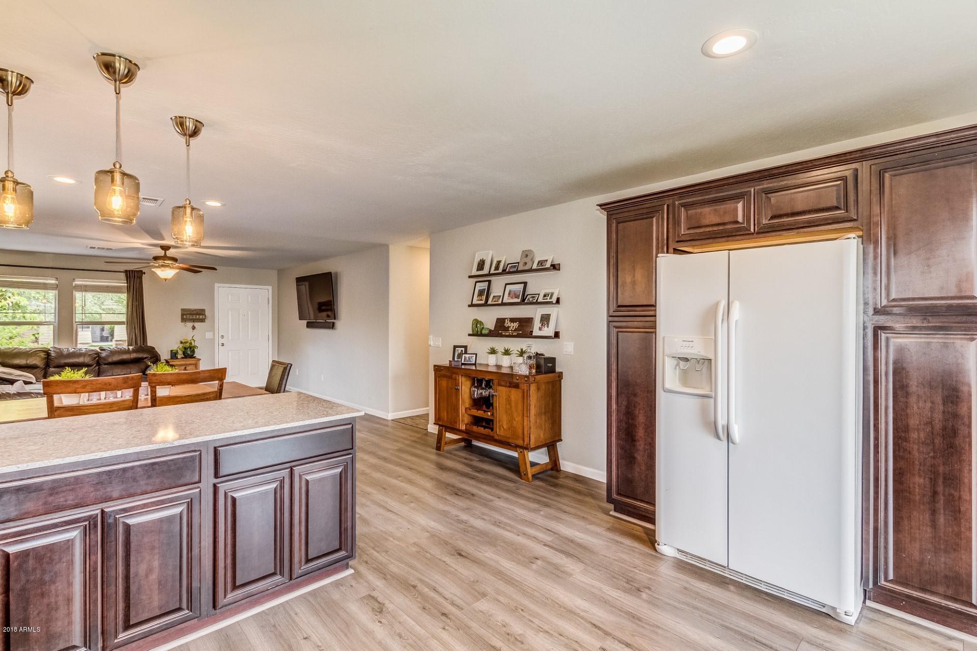 2593 East Del Rio Court Gilbert, AZ 85295 - Photo 10 of 23 Kitchen open to Living Room