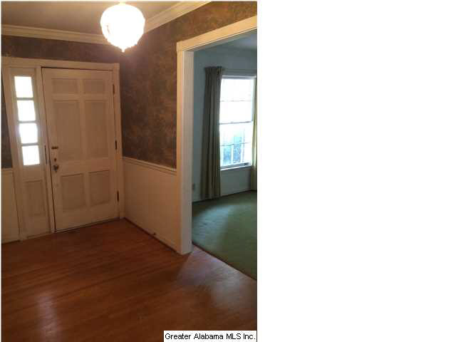 3505 Crosshill Road Mountain Brook, AL 35223 - Photo 3 of 17