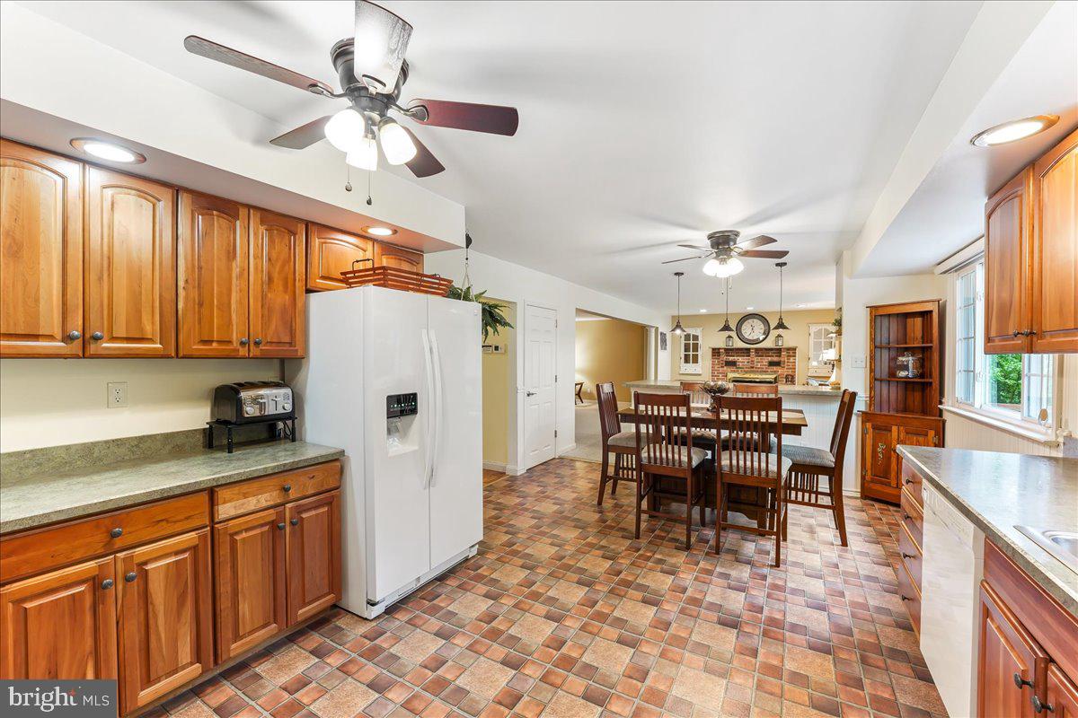 18 Kirk Road Garnet Valley, PA 19060 - Photo 15 of 32 Kitchen