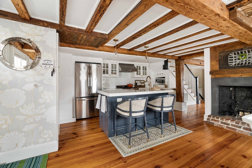 82 Front Street, Unit 82 Marblehead, MA 01945 - Photo 5 of 27 Gallery Image 5
