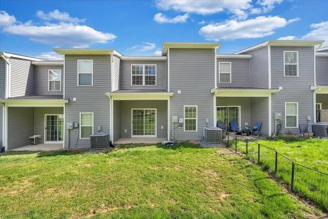 $1,799 | 5340 Laurel Crst Lane, Roanoke, VA 24018