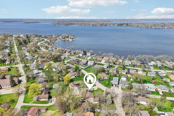 $435,000 | 25241 Entrance Drive, Lake Villa, IL 60046