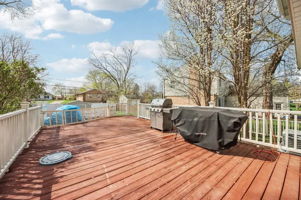 $435,000 | 25241 Entrance Drive, Lake Villa, IL 60046