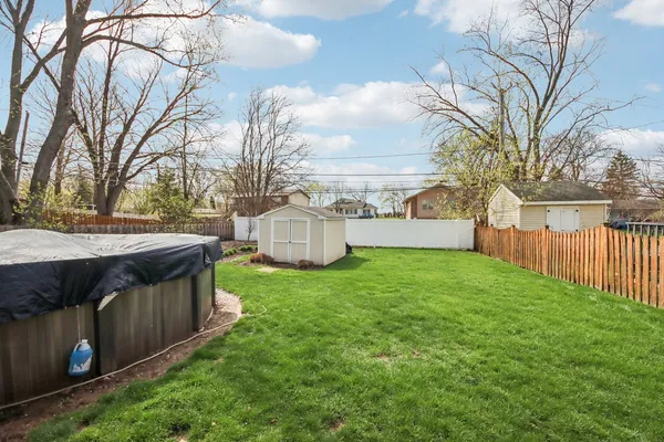 $435,000 | 25241 Entrance Drive, Lake Villa, IL 60046