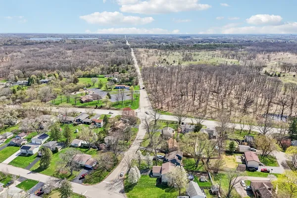 $435,000 | 25241 Entrance Drive, Lake Villa, IL 60046