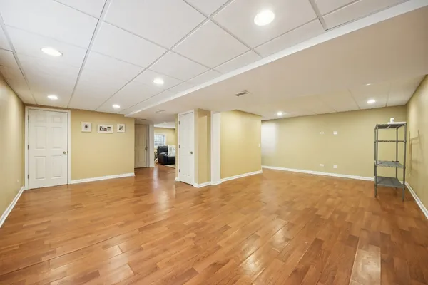 $435,000 | 25241 Entrance Drive, Lake Villa, IL 60046