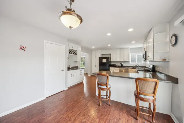 $435,000 | 25241 Entrance Drive, Lake Villa, IL 60046