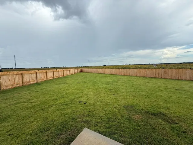 $2,450 | 109 Imola Street, Hutto, TX 78634