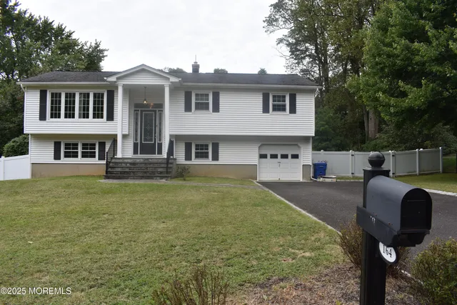 a view of outdoor space yard and patio