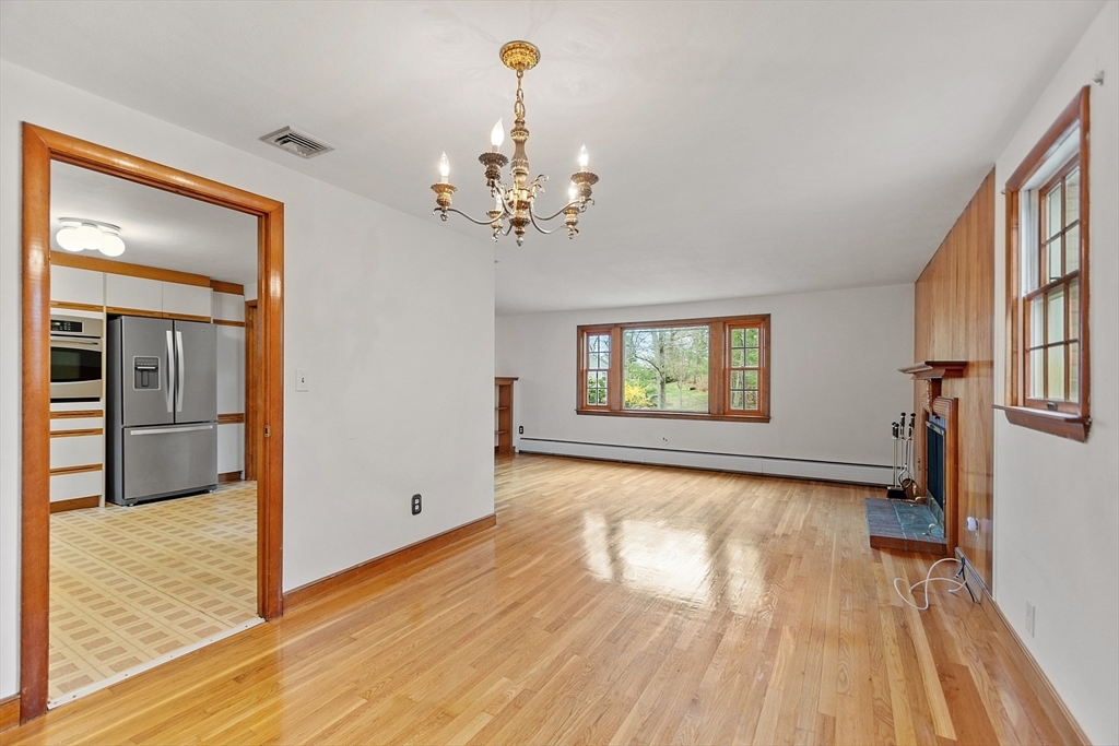 3 Knoll Road Lynnfield, MA 01940 - Photo 8 of 41 Gallery Image 8