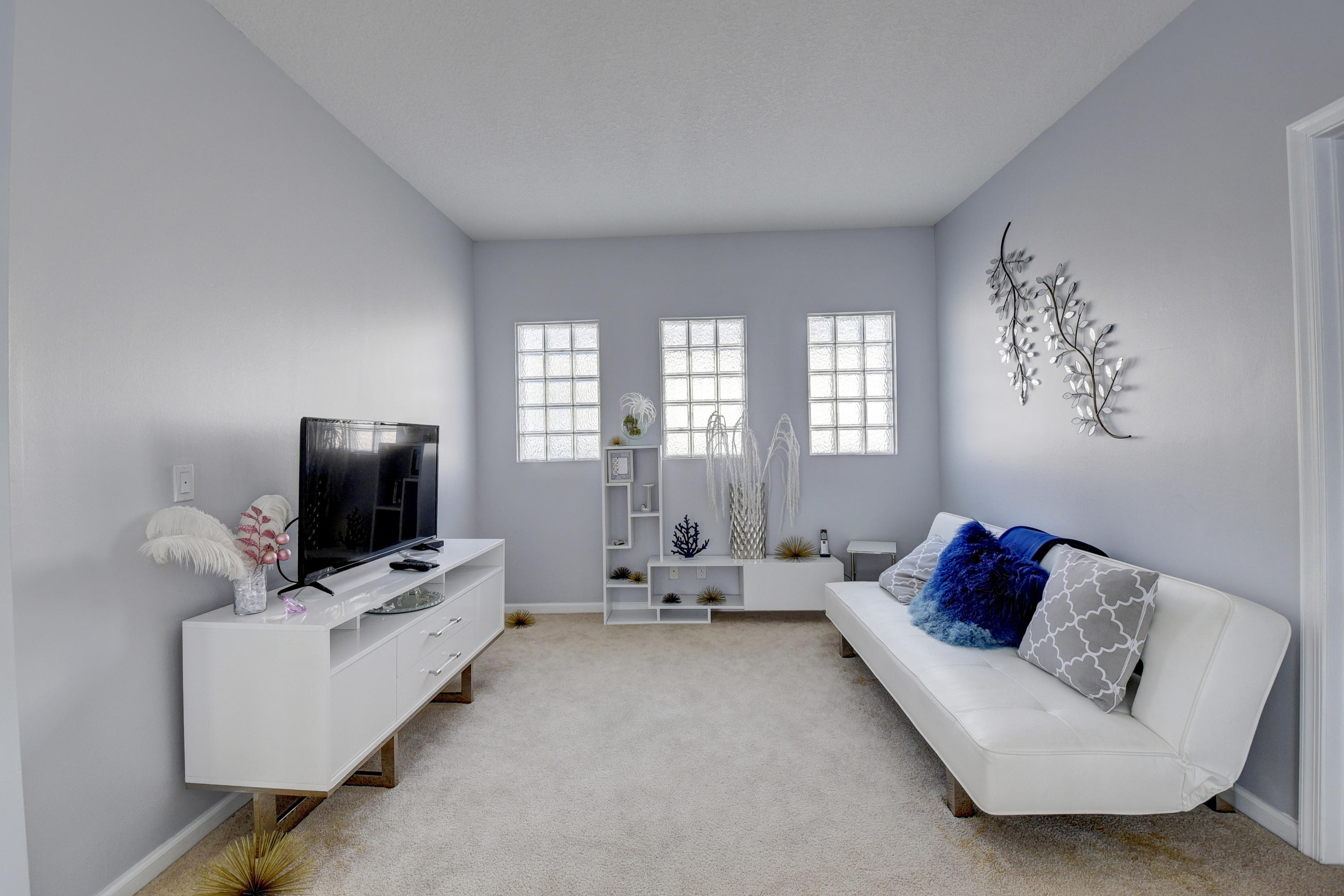 9652 Vineyard Court Boca Raton, FL 33428 - Photo 18 of 27 9652 Vineyard Ct Enter.jpg upper loft