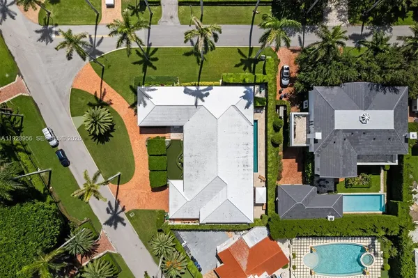 $50,000 | 55 Lagorce Circle, Miami Beach, FL 33141
